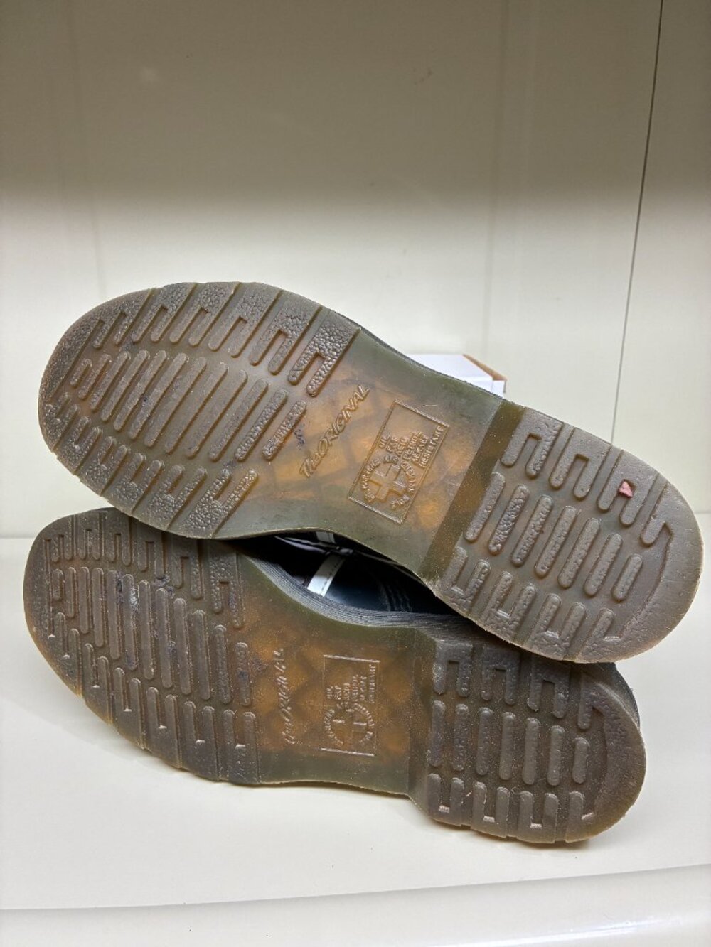 Dr. Martens 1460 Pascal Brit Union Jack 8 Eye Combat Boot Men's 10 - Picture 5 of 6